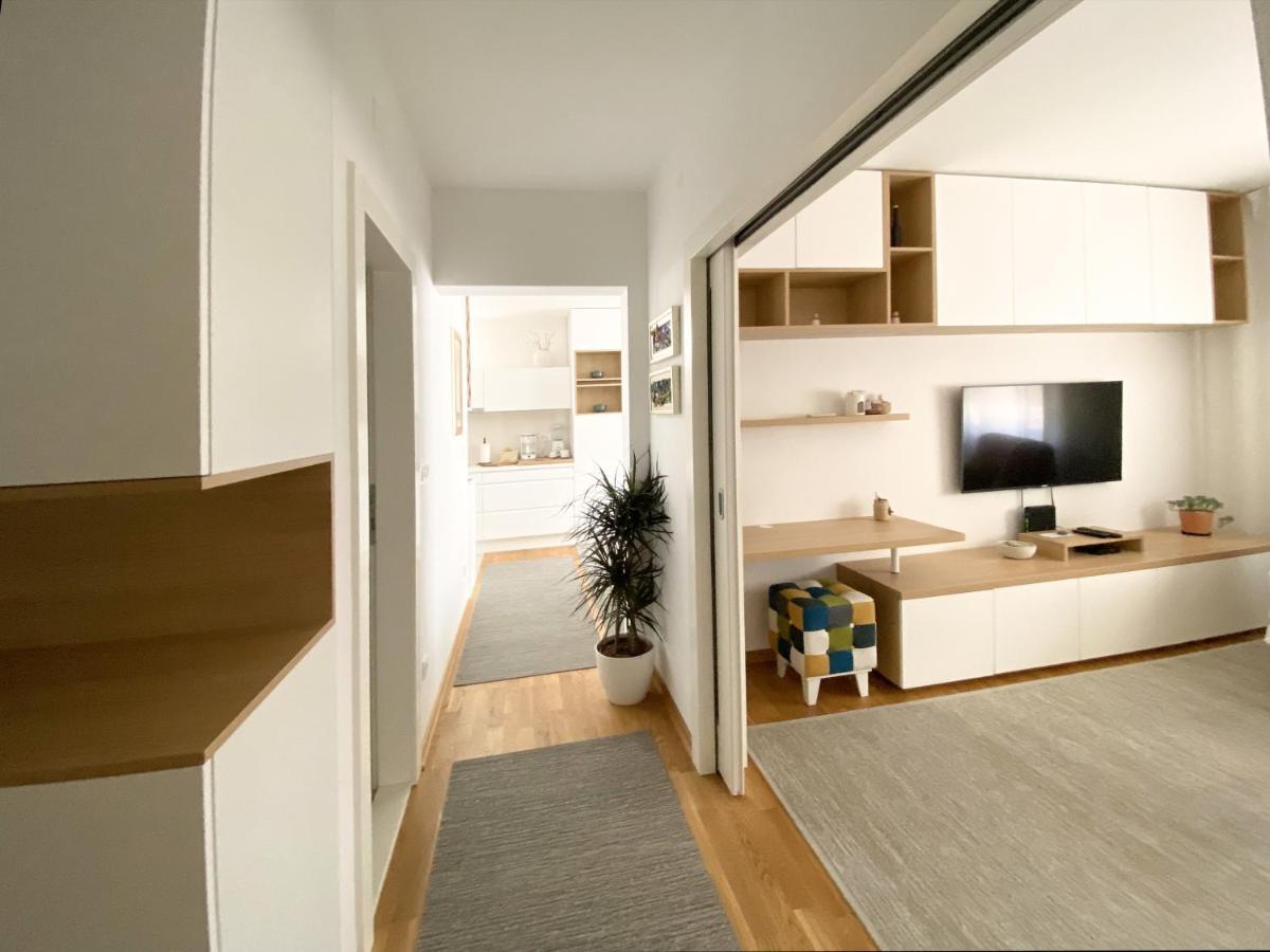 White 5 Lägenhet Split Exteriör bild